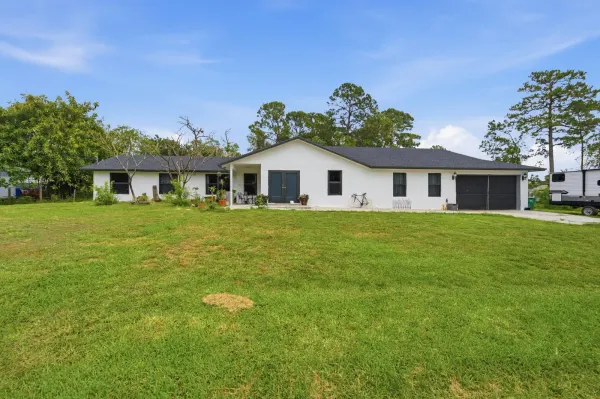 11823 N 67th Pl Place N, The Acreage, FL 33412