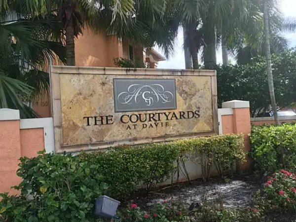6900 SW 39th Street 311k, Davie, FL 33314
