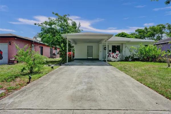 1590 NW 7th Lane, Pompano Beach, FL 33060