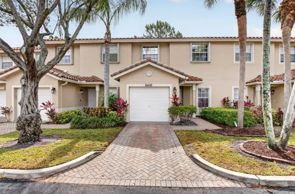 6410 Park Lake Circle, Boynton Beach, FL 33437