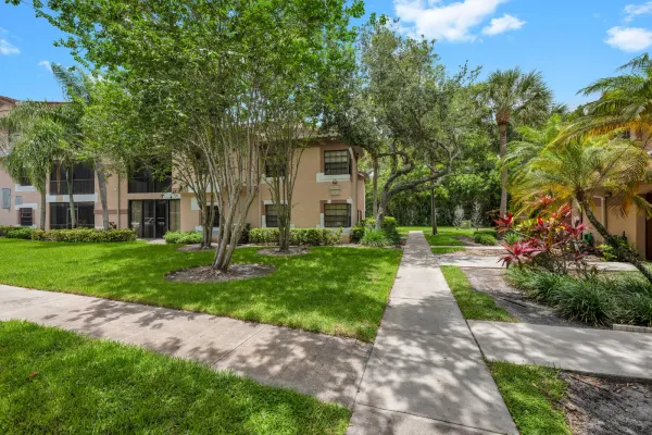 10791 NW 14th Street 292, Plantation, FL 33322