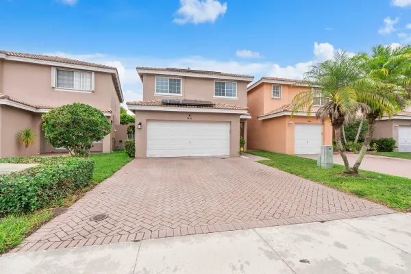 5474 NW 94th Terrace, Sunrise, FL 33351