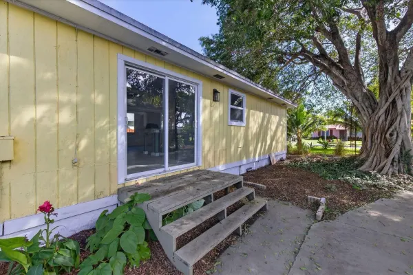 117 NE 8th Street, Pompano Beach, FL 33060