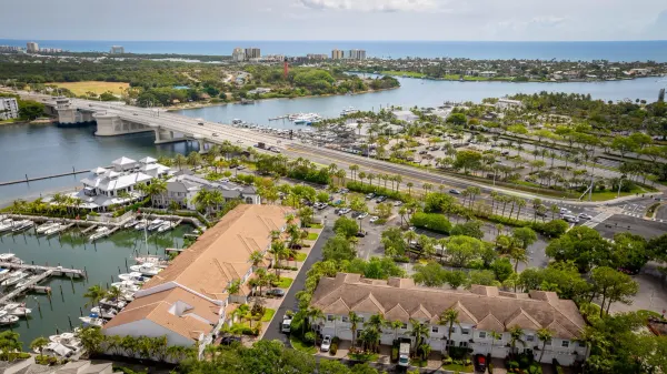 1000 N Us-1 812, Jupiter, FL 33477