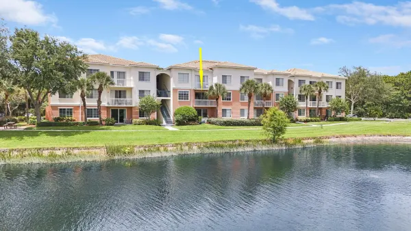 6206 Myrtlewood Circle W, Palm Beach Gardens, FL 33418