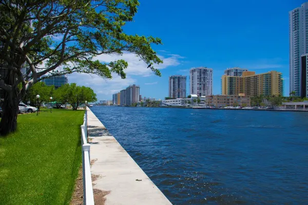 800 Parkview Drive 411, Hallandale Beach, FL 33009