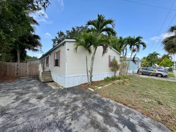 10580 Sandalfoot Boulevard, Boca Raton, FL 33428