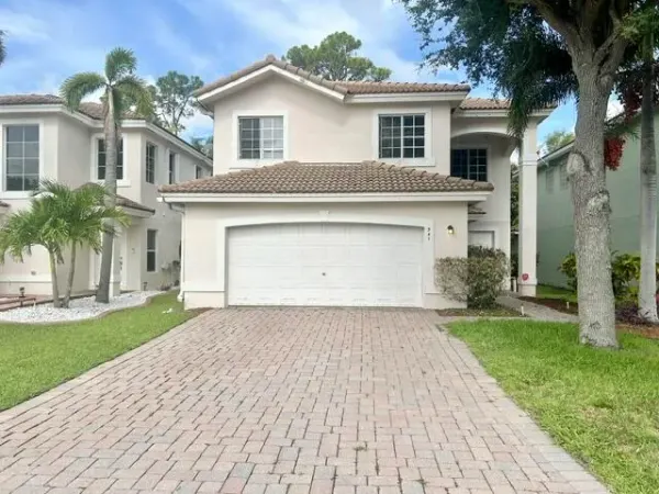 541 Alejandro Lane, West Palm Beach, FL 33413