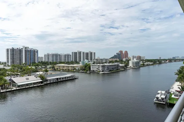 2900 NE 30th Street Apt 8j, Fort Lauderdale, FL 33306