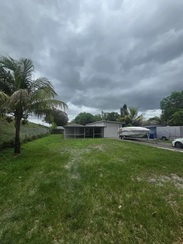 6209 Grant Street, Hollywood, FL 33024