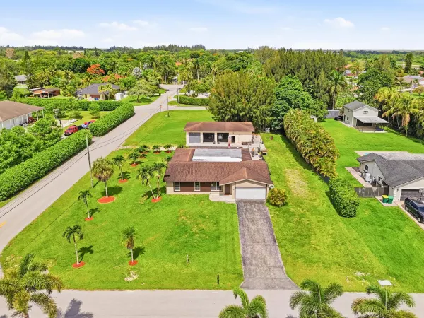 4841 SW 201st Terrace, Southwest Ranches, FL 33332