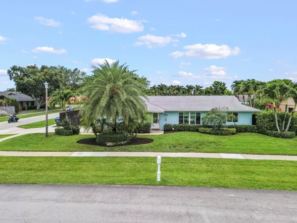 11249 Pine Valley Drive, Wellington, FL 33414