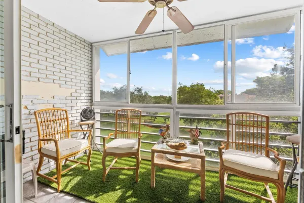 9451 Evergreen Place 404, Davie, FL 33324