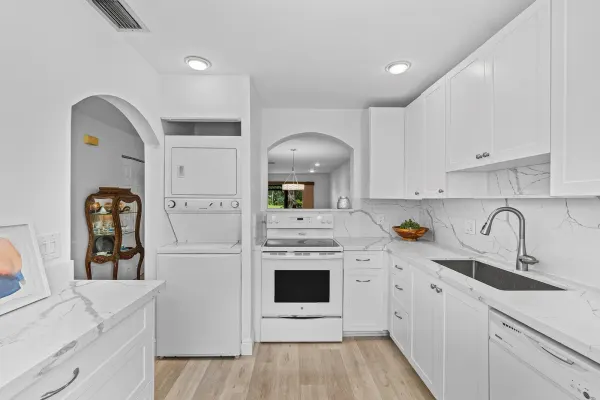 21506 Juego Circle 28e, Boca Raton, FL 33433