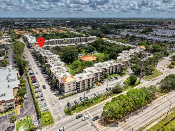 3001 NW 48th Avenue 439, Lauderdale Lakes, FL 33313