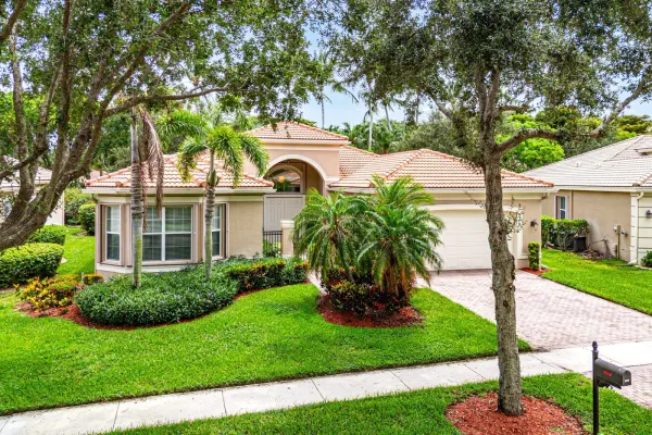 6968 Corning Circle, Boynton Beach, FL 33437