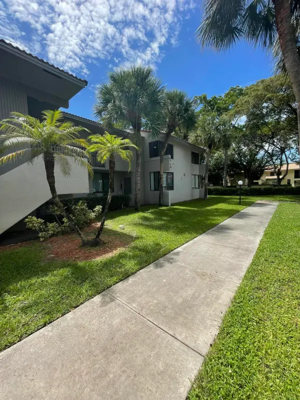 9537 SW 1st Court, Coral Springs, FL 33071