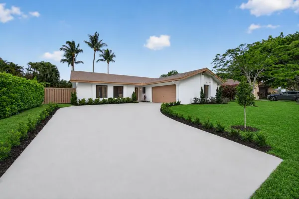 3088 NW 26th Avenue, Boca Raton, FL 33434