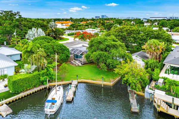 12019 N Edgewater Drive, West Palm Beach, FL 33410