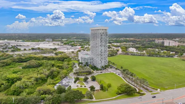 2000 Metropica Way 214, Sunrise, FL 33323