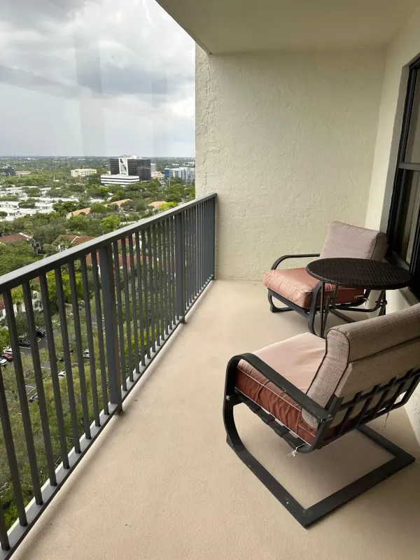 3200 Port Royale Drive N 2004, Fort Lauderdale, FL 33308