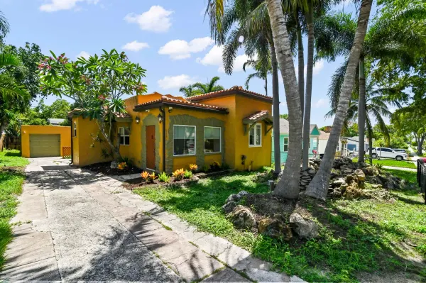 914 30th Court, West Palm Beach, FL 33407