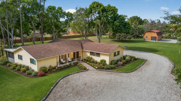749 W Rambling Drive, Wellington, FL 33414
