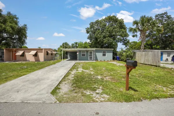 1657 Lauderdale Manor Drive, Fort Lauderdale, FL 33311