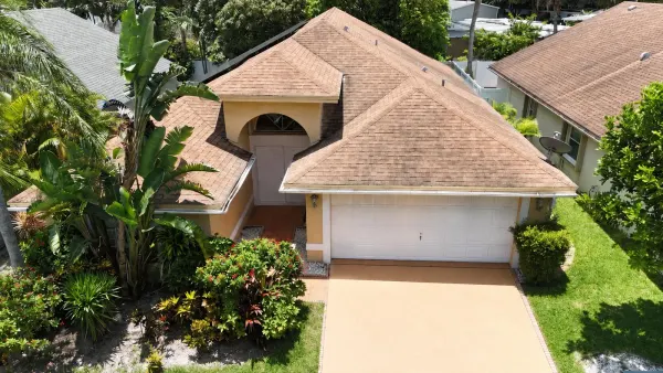 1059 Fairfax Circle W, Boynton Beach, FL 33436