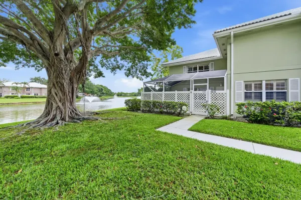 1809 Middleton Way, West Palm Beach, FL 33409