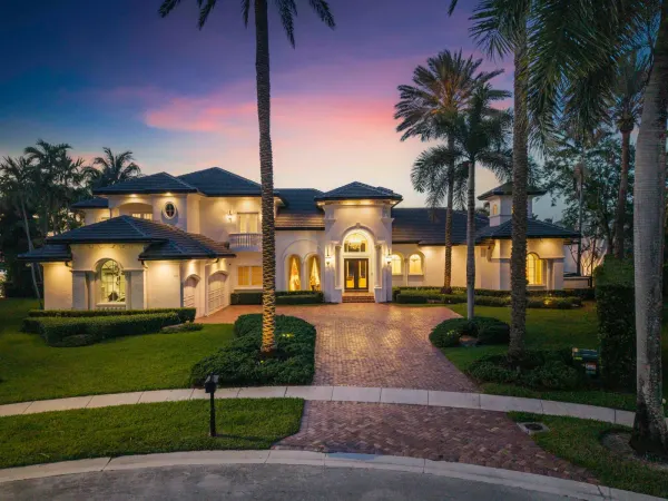 366 Sweet Bay Avenue, Plantation, FL 33324
