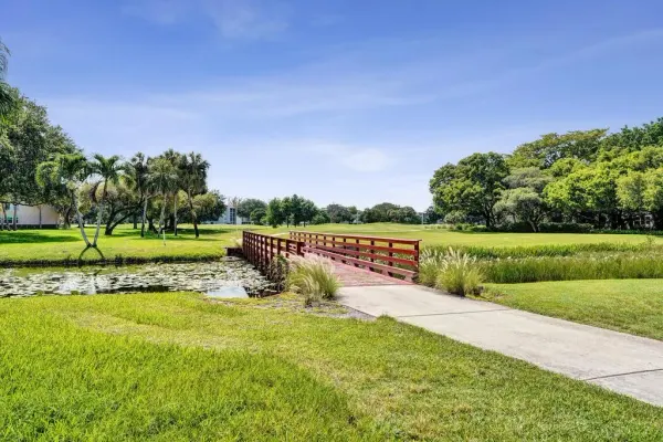9430 Tangerine Place 104, Davie, FL 33324