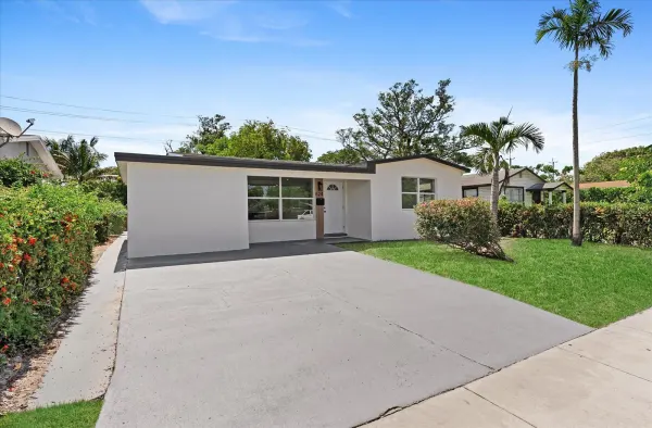 824 S F Street, Lake Worth, FL 33460
