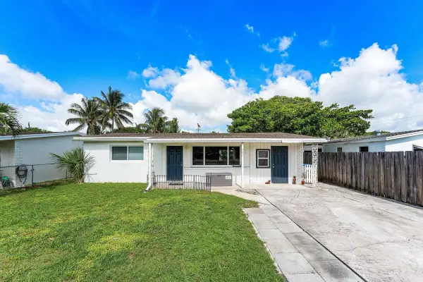 707 S Broadway, Lantana, FL 33462