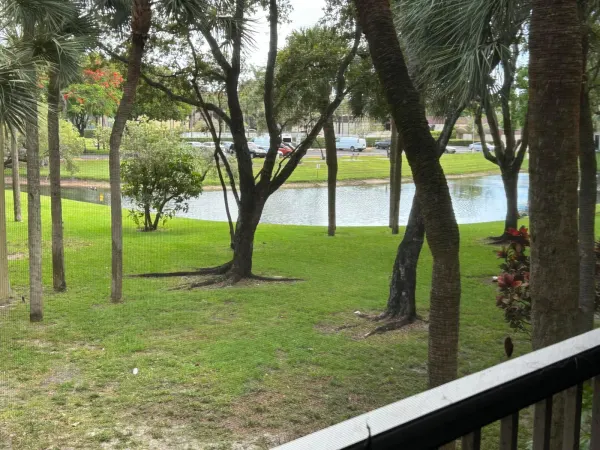 3301 NW 47th Terrace 210, Lauderdale Lakes, FL 33319