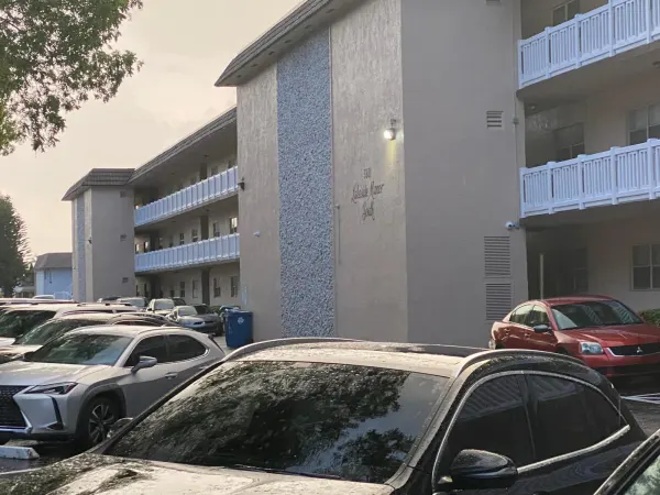 5881 NW 16th Place Unit 118, Sunrise, FL 33313