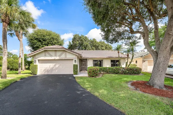 7852 Cloverfield Circle, Boca Raton, FL 33433
