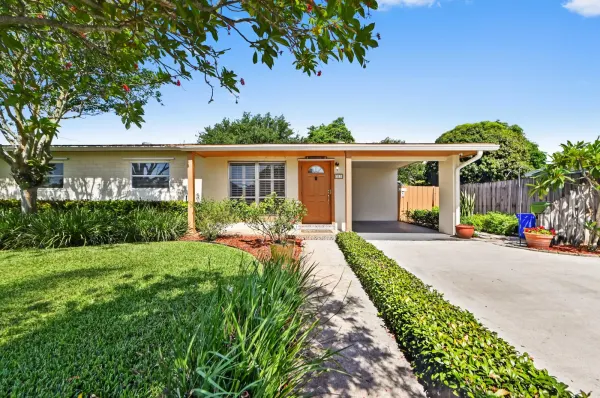 313 Poe Drive, Palm Springs, FL 33461