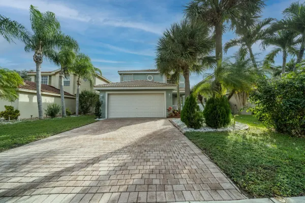 5144 Aurora Lake Circle, Greenacres, FL 33463