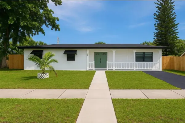 272 NE 44th Street, Deerfield Beach, FL 33064