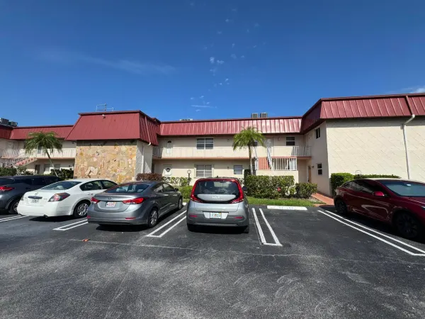 12024 W Greenway Drive 106, Royal Palm Beach, FL 33411