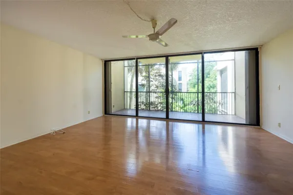 8701 SW 30th Street 211, Davie, FL 33328