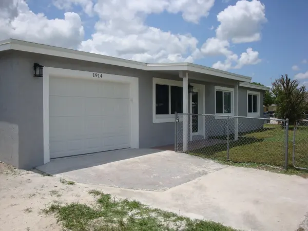1914 Kudza Road, West Palm Beach, FL 33415