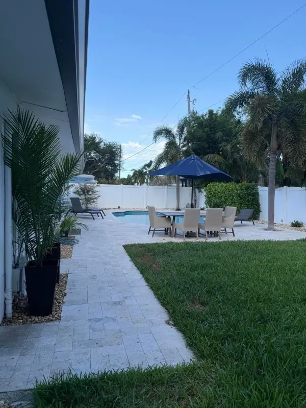 2620 NE 53rd Street, Lighthouse Point, FL 33064