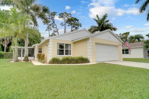 1238 Pine Sage Circle, West Palm Beach, FL 33409