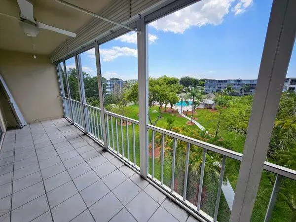 4650 Washington Street 504, Hollywood, FL 33021