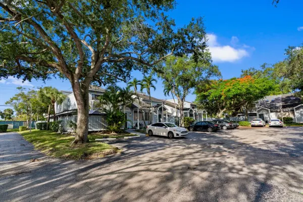 2019 Winners Circle, North Lauderdale, FL 33068