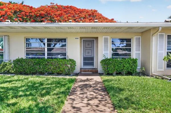 20846 Vinesta Circle, Boca Raton, FL 33433