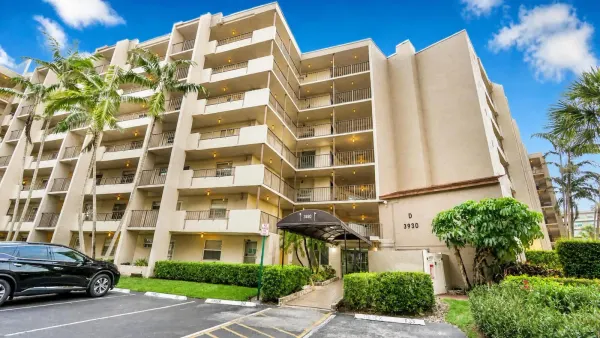 3930 Inverrary Boulevard 303, Lauderhill, FL 33319