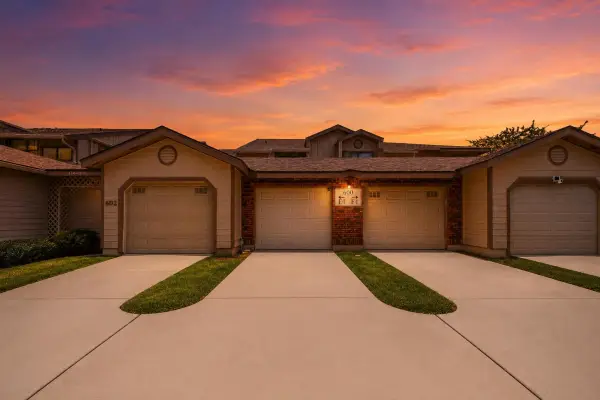 600 Crosswinds E1, Greenacres, FL 33413